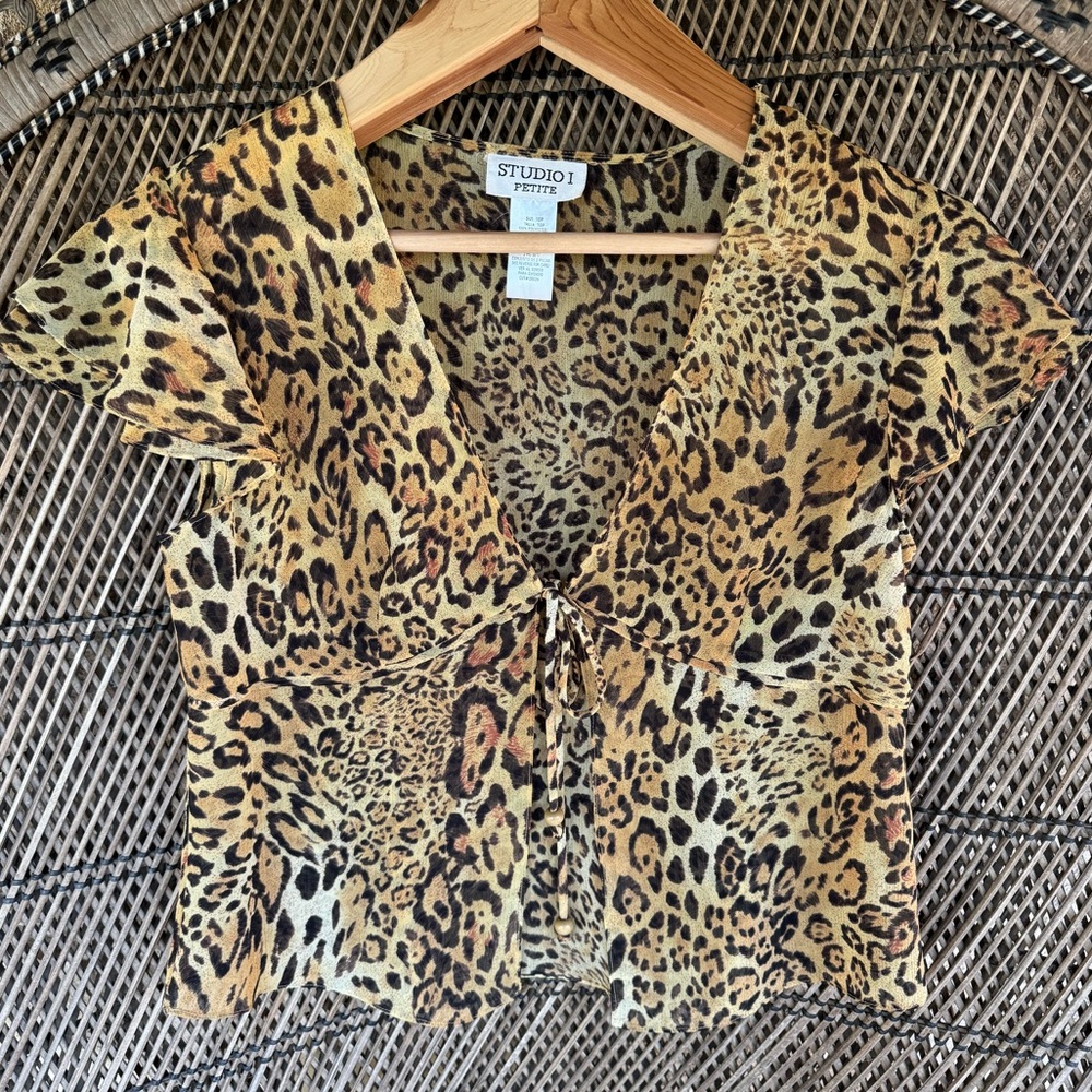 Studio 1 petite cheetah print shear top